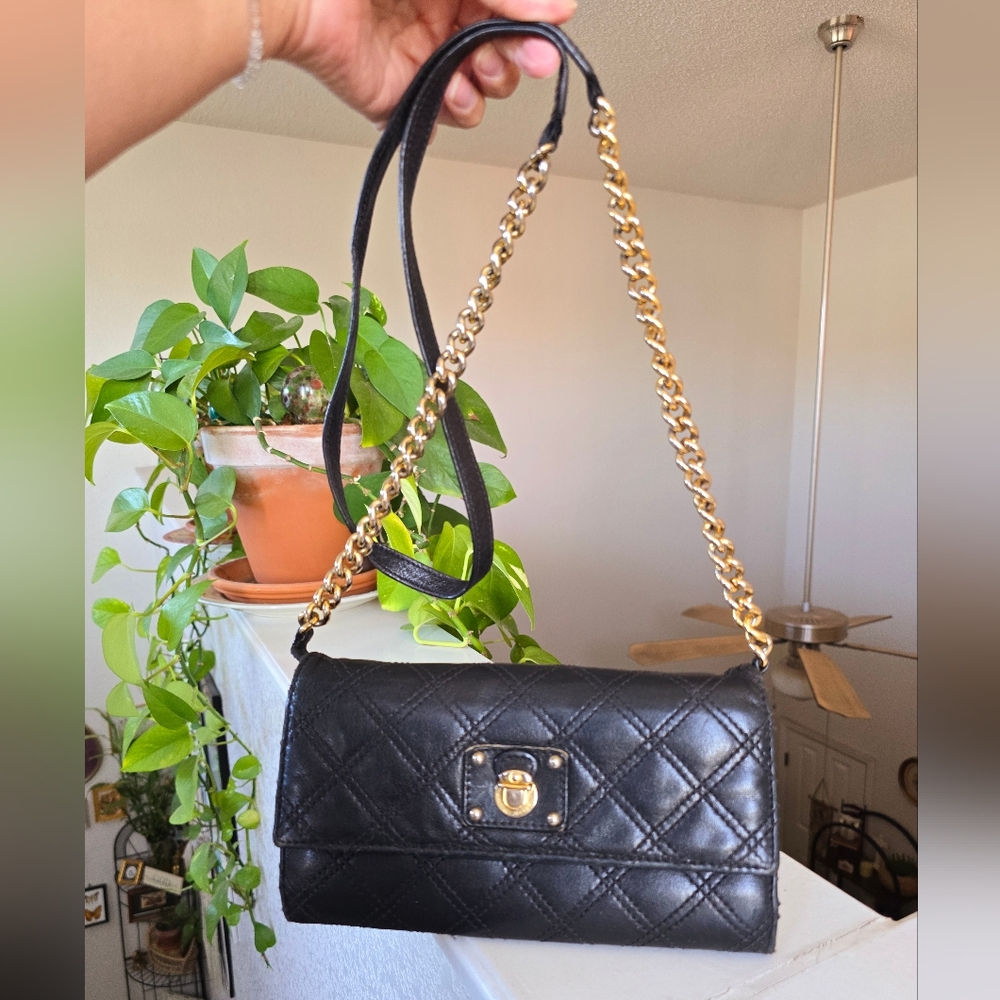 MARC JACOBS Black Leather Crossbody/Clutch Wallet w Detachable Strap - Picture 4 of 15